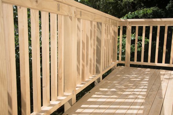 Composite Deck Construction in Eagle